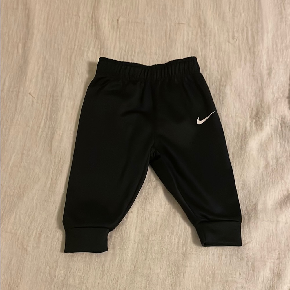 Nike Black Sweatpants with Elastic Cuffs and Waistband